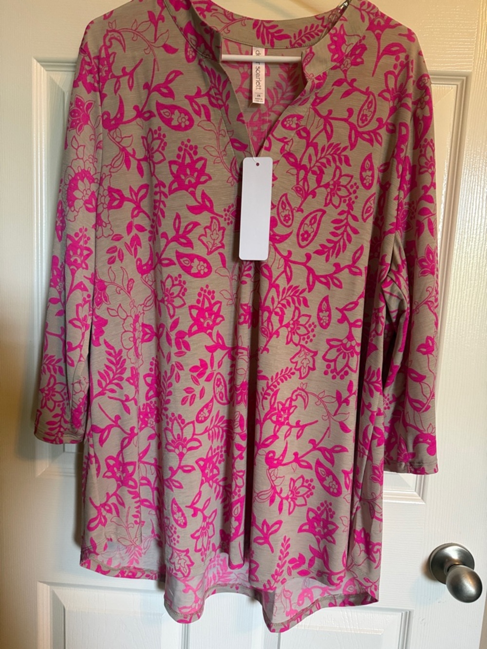 Dear Scarlett Hot Pink Floral Split-Neck Tunic on Tan
